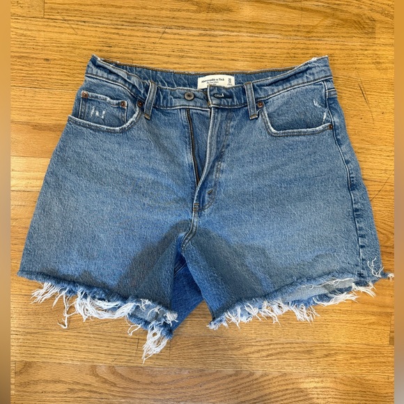 Abercrombie & Fitch Pants - Abercrombie & Fit Curve Love High Rise Dad Shorts